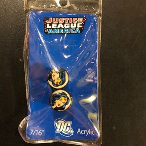 Justice league America Wonder Woman plugs 7/16